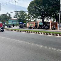 BÁN HOẶC CHO THUÊ ĐẤT MẶT TIỀN ĐƯỜNG VÕ VĂN KIỆT PHƯỜNG 9 VĨNH LONG