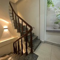 Cần Bán Nhà Vườn Hoa 1 - 6 Nguyễn Lương Bằng 45M X 3,5 Tầng, Tt Đống Đa, Nhỉnh 7 Tỷ. Cực Hiếm