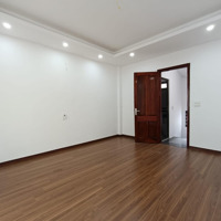 Nhà Mới Kính Koong Ở Luôn Phố Tôn Đức Thắng, Đống Đadiện Tích40M2 X 5 Tầngmặt Tiền5M. Gía 6.55 Tỷ Có Tl