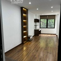 Mặt Phố Trung Tâm Đống Đa - Vị Trí Đẹp Nhất Phố - Tầm Tiền Không Có Căn Thứ 2 Thang Máy Kinh Doanh