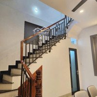 Bán Căn Nhà Đẹp Hẻm Cầu Dứa Phú Nôngdiện Tích86,4M2 , Nhà 3 Tầng Có Nội Thất, Sân Rộng Để Oto Giá Bán 3Ty780