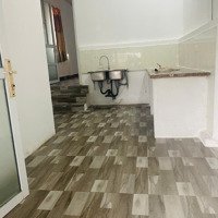 Cho Thuê Căn Hộ 55M2 Thái Thịnh - Giá Chỉ 4,5 Triệu/Tháng