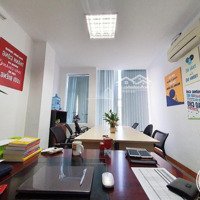 Cho Thuê Văn Phòng Cho 6-7Nv Vị Trí Trung Tâm Nút Giao Thông Thuận Tiện Đi Lại Gần Khu Khúc Thừa Dụ