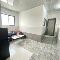 Căn Hộ 2 Phòng Ngủmới 100% Ban Công 80M2 + Phòng Khách Lớn Ngay Etown Cộng Hoà Tân Bình