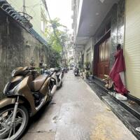 Cho thuê nhà nguyên căn ngõ ô tô Hồng Mai 38m2, 3 tầng ở gia đình, nhóm ít người 8.5tr/th