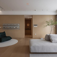 Siêu Phẩm Penthouse 300M2 Lô Góc 2 Mặt Thoáng Ban Công Đn, Cao Cấp Tại Indochina Plaza Xuân Thủy