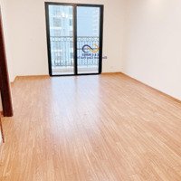 Bán 2 Ngủ 76M2 Toà T05 View Sông Hồng, Cầu Vĩnh Tuy, Giá Chỉ 6 Tỷ Rẻ Nhất Thị Trường