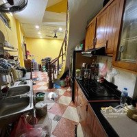Bán Nhà Phường Giảng Võ - Ba Đình, Giá Đầu Tư Phải Thật Nhanh, 36M 5 Tầng Cách Phố 30M Chào 6 Tỷ