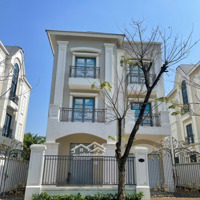 Bán Biệt Thự Tại Vinhomes Quận 9, 82 Tỷ, 420M2, Nhiều Tiện Ích Hấp Dẫn