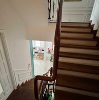 Bán Gấp Nhà Mặt Tiền Đường Hoa Đào, P2, Quận Phú Nhuận Dt: 10X16M Giá Bán 58 Tỷ