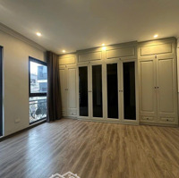 Bán Nhà Mặt Phố Tại Nguyên Hồng, 55 Tỷ, 75 M2, 4 Phòng Ngủ 7 Vệ Sinh 8 Tầng, Hàng Hiếm