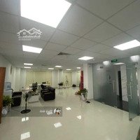 Cho Thuê Mặt Bằng Tầng 1, Diện Tích: 75M2 Tại Phố Nguyễn Văn Huyên, Giá Rẻ. Lh Chủ Nhà 0963889698