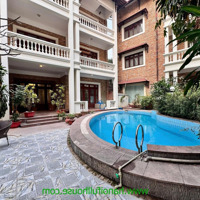 Biệt Thự Đẹp 5 Phòng Ngủ, Sân Vườn, Bể Bơi, Đồ Cơ Bản Ở Tây Hồ Cho Thuê
