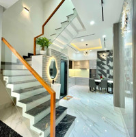 Nhà Full Nội Thất___Hẻm Thông Phan Văn Trị P10___Diện Tich:4X17M__2 Lầu___3Pn-- 4 Vệ Sinh20 Triệu