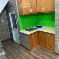 Bán Nhà 3 Tầng - Hẻm 502 Huỳnh Tấn Phát -P. Bình Thuận - Quận 7 .