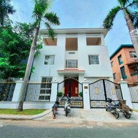 Bán Căn Biệt Thự Đơn Lập Mỹ Hoàng (18*16,8M), Ngay Đường Phạm Thái Bường, Quận 7