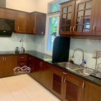 Cho Thuê Biệt Thự Mỹ Giang Phú Mỹ Hưng 207M2 Full Nội Thất