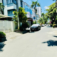 Bán Biệt Thự Mỹ Hoàng Phú Mỹ Hưng Quận 7 - 197M2 - 3 Tầng - 4 Phòng Ngủ- 57 Tỷ