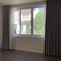Biệt Thự Làng Đại Học 250M2 5 Phòng Ngủgiá Chỉ 40 Triệu/Tháng