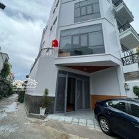 Mặt Tiền Trung Mỹ Tây - Lô Góc Vị Trí Đẹp 70M2 - 4 Tầng - View Hồ Bơi - Chính Chủ Trang Bìa