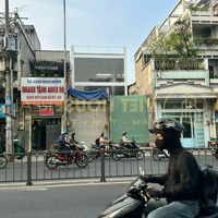 Mt Bạch Đằng ,P.15 ,Q.bình Thạnh -Dt: 6,8X37M- Cn: 239M2 -Kc: 3Tầng- Hđt : 110 Triệu/Th - Giá Bán 53 Tỷ