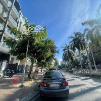 Cho Thuê Nguyên Căn Mặt Tiền Đ.hoàng Trọng Mậu Kdc Himlam Quận 7 Có Tm Giá: 65 Triệu Liên Hệ: 0931353298