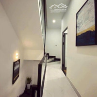 Nhà Đẹp Đà Nẵng - Bán Gấp Nhà 3 Tầng Trung Tâm Hải Châu, Hướng Tây Nam, Gần Biển, Giá Nhỉnh 4 Tỷ