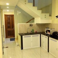 Bán Nhà 3 Tầng Đường Lê Hồng Phong - Nha Trang Đường Ô Tô Cách Biển 1Km.