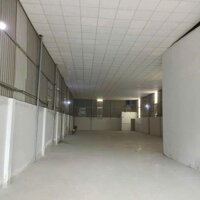 Nhà kho mặt tiền đường nhựa Mỹ Hạnh Nam, Đức Hòa dt 400m2 giá 8 tỷ