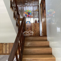 Nhà Đã Hoàn Công, Nội Thất Gỗ Đẹp, Sân Thượng Trồng Cây Xanh Mát-Diện Tích Sàn 400M2-Gần Trường,Chợ