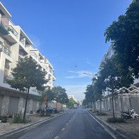 Chính Chủ Cần Bán Căn Liền Kề Him Lam Green Park Gần Vườn Hoa Giá Rẻ Nhất Liên Hệ: 0989428526