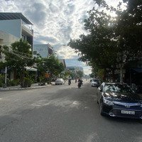 Bán Nhà Nghỉdiện Tích 600 Triệu/Năm Cách Biển 400M - Đ.5M5 Lề 3M - Kv Dân Cư Đông Đúc Mở Cửa Có Tiền - 6,X Tỷ