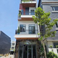 Nhà Phố: 3Tỷ950_Nội Thất Siêu Đẹp Nhà Đúc 3 Tấm Kdc Gần Ngã Tư Miếu Ông Cù, Tp.thuận An
