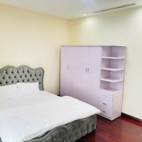 Cho Thuê Gấp Căn Góc R5 Royal City, 03 Ngủ 2 Vệ Sinh Full 100% Nội Thất Mới, Có Slot Ô Tô. Liên Hệ:0375122388