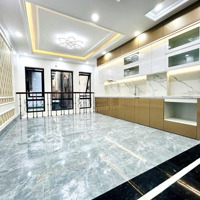 Siêu Phẩm Tại Tứ Hiệp Thanh Trì