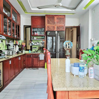 Bán Vp Cty P. 17 Gần Ngã 6 Gv Đường 8M Sát Mặt Tiền - 5 Tầng 8 Phòng Ngủ- 4.05X19M - Vuông A.4 - 13.X Tỷ