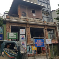 Mình Cần Căn Nhà Xây Thô Căn Góc .Coi Như Là Bán Đất . Mặt Phố Tô Ngọc Vân . Diện Tích 125 M2