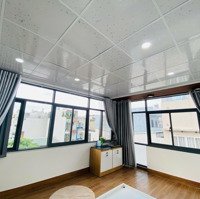 Phòng Studio Full Kính, Full Nội Thất, Ngay Công Viên Làng Hoa
