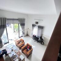 Cần bán gấp nhà Lạc Long Quân 95m2-ngang6.1m, ô tô tới cổng. Chỉ 3.1tỷ