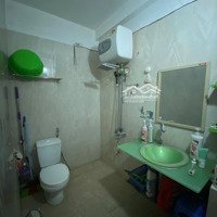Chính Chủ Bán Căn Duy Nhất Sót 35 M 4 Tầng Nhà Cũ Ngõ 2.7 M Cách Otoo 10 M Giá Bán 6 Ty