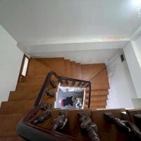 BÁN NHÀ DỊCH VỌNG, CẦU GIẤY ( 50M2 * 4T). GIÁ 8.7 TỶ