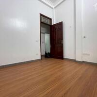 BÁN NHÀ DỊCH VỌNG, CẦU GIẤY ( 50M2 * 4T). GIÁ 8.7 TỶ