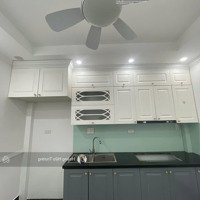 Bán Nhà Phố Định Công Thượngdiện Tích40M2 4 Tầng Giá Bán 8,3 Tỷ Ô Tô Đỗ Cửa Ngõ Thông Lh E.trường 0985342385