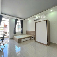 Căn Hộ Full Nội Thất Mới Cho Thuê Tại Q10 Gần Vạn Hạnh Mall, Vòng Xoay Dân Chủ, Viettel Tower