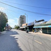 Nhà Mặt Tiền Đường Củ Chi Ngang Hơn 5M Cách Bãi Tắm Biển Nha Trang Chỉ Hơn 100M2 Giá Chỉ 74 Triệu/M2