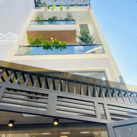 Bán Căn Nhà Đẹp Đầy Đủ Công Năng Xe Hơi Ngủ Trong Nhà Liên Hệ: 0915178859