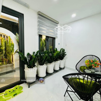 Cần Bán Gấp Nhà Thành Thái, Phường 14, Quận 10. Giá Bán 2 Tỷ 790. Bớt Lộc. Sổ Sẵn. Liên Hệ: 0904430105