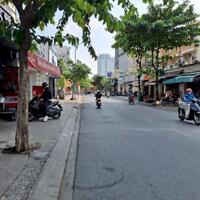 Bán nhà mặt tiền Quốc Hương phường  Thảo Điền Quận 2 giá 72 tỷ