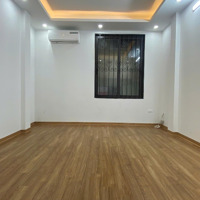 Hàng Hiếm Nhỏ Đẹp Tân Mai Ngõ Thông 25M 5 Tầng 3 Ngủ Chỉ 4,5 Tỷ