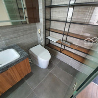 Bán Nhà Mặt Tiền Huỳnh Văn Bánh Căn Góc 3.6X15 5 Tầng Giá Chỉ 16 Tỷ